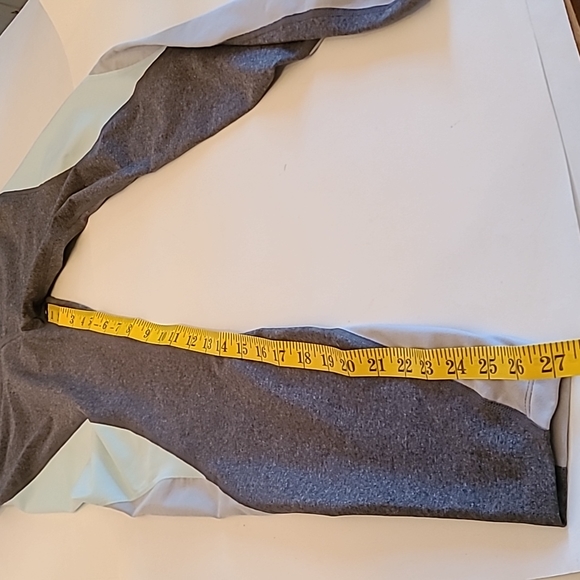 NWT, Nike, full length, leggings, with dry-fit. Size M - Picture 3 of 8